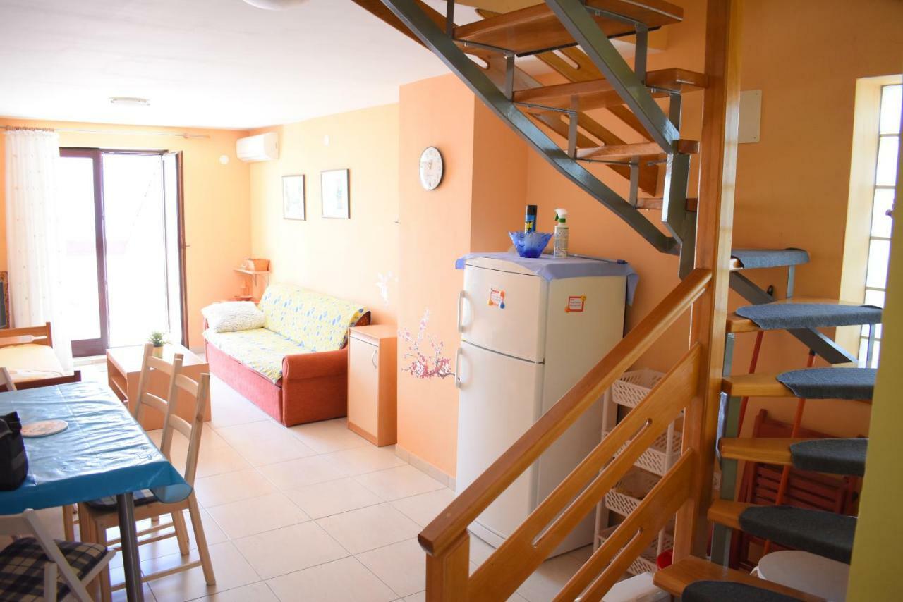 Apartments Srkoc Pinezici  Ngoại thất bức ảnh